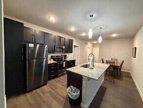 23555 N Desert Peak Pkwy in Phoenix, AZ - Building Photo - Building Photo