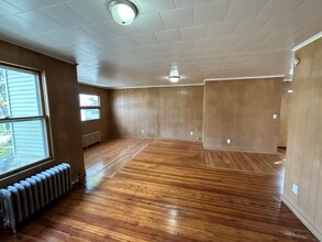 450 Hegeman St-Unit -2nd fl in Schenectady, NY - Building Photo - Building Photo