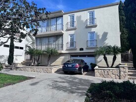 813 15th St, Unit E in Santa Monica, CA - Building Photo