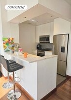 305 E 63rd St in New York, NY - Building Photo
