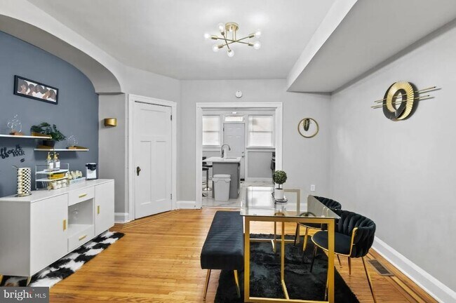 910 N Kenwood Ave in Baltimore, MD - Building Photo - Building Photo