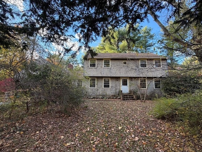 131 E Washington St in Hanson, MA - Building Photo - Building Photo