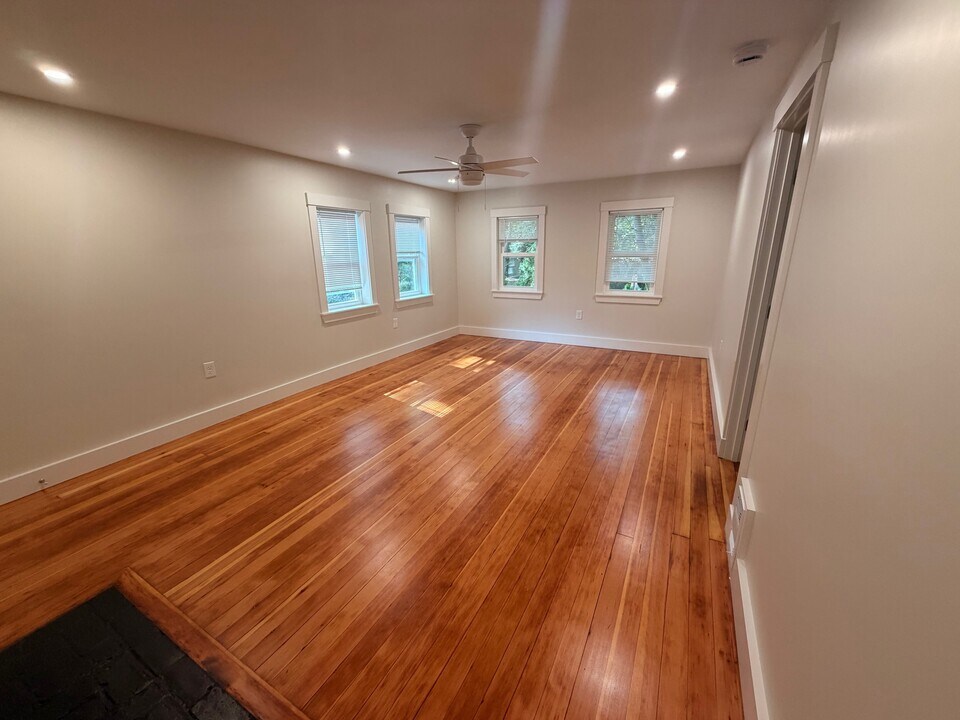 40 Gibson St, Unit 3 in Cambridge, MA - Building Photo