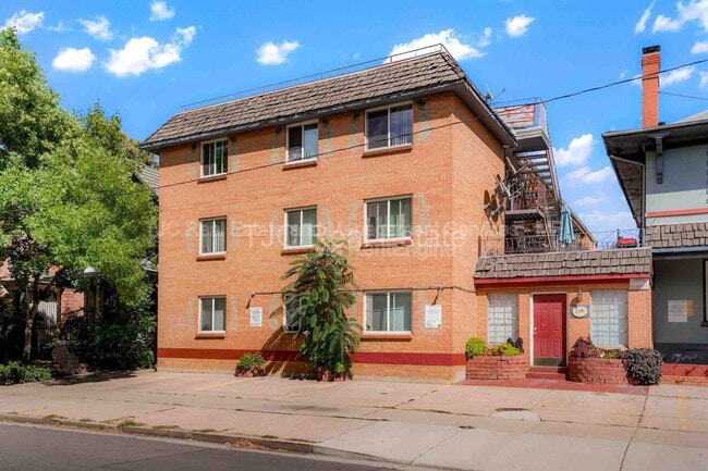 1138 Corona St in Denver, CO - Foto de edificio - Building Photo