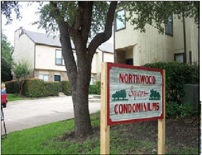 Northwood Square Condominiums in Dallas, TX - Building Photo - Building Photo