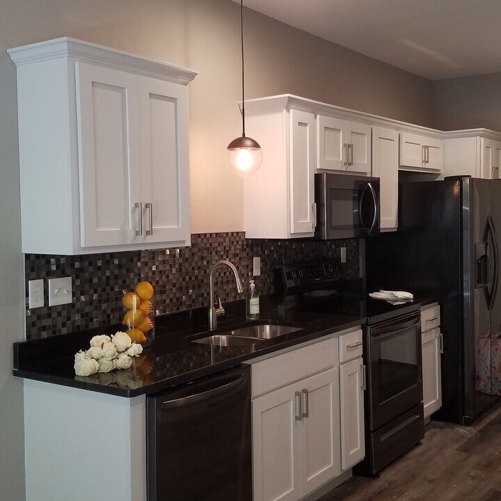 135 Residence Lane #C C in Branson, MO - Building Photo
