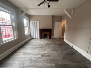 1815 Locust St in Pittsburgh, PA - Building Photo - Building Photo