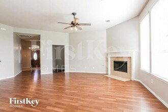 5202 McGrath Dr in Alvin, TX - Building Photo - Building Photo