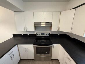 4822 Spring Lake Dr in Charlotte, NC - Building Photo - Building Photo