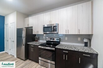 655 W Mallard Creek Church Rd, Unit 02-110 in Charlotte, NC - Building Photo - Building Photo