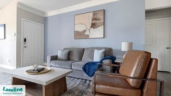 100 Crossing Blvd in Mcdonough, GA - Building Photo