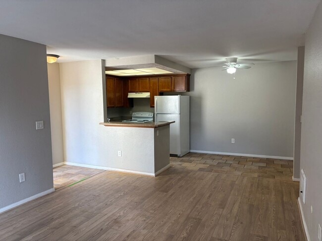 property at 432 Edgehill Ln