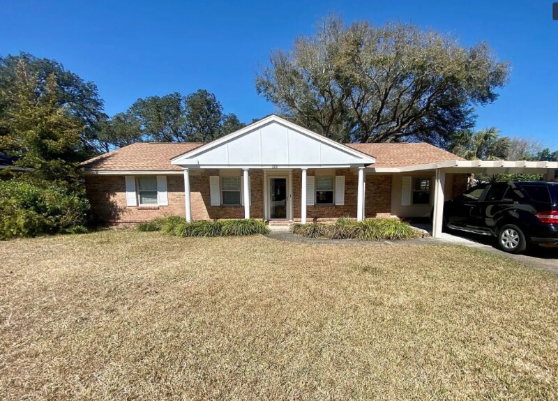 123 Sotir St NW in Fort Walton Beach, FL - Building Photo