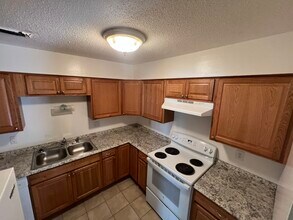 1430 Case Ave, Unit 1 in St. Paul, MN - Building Photo - Building Photo