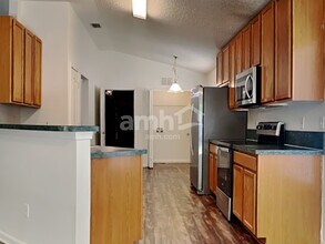 6701 Southern Oaks Dr in Jacksonville, FL - Foto de edificio - Building Photo