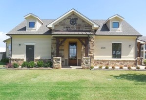 Granite Landing in Elk City, OK - Building Photo