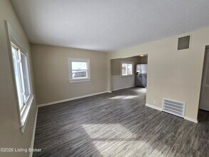 214 Alpha Ave in Louisville, KY - Building Photo - Building Photo