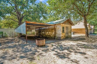 1923 Co Rd 388 in Stephenville, TX - Building Photo - Building Photo