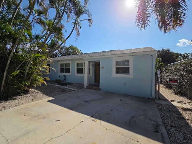 1008 Macy St in West Palm Beach, FL - Building Photo - Building Photo