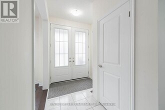 1 Goodview Dr in Brampton, ON - Building Photo - Building Photo