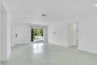 3501 NE 4th Ave in Boca Raton, FL - Building Photo - Building Photo