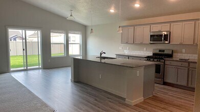 12139 W Terrazzo Dr in Nampa, ID - Building Photo - Building Photo