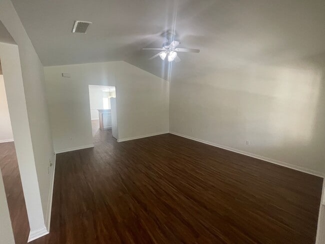 3757 NW 27th St in Gainesville, FL - Building Photo - Building Photo