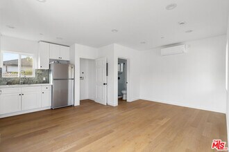 15838 Chatsworth St in Los Angeles, CA - Building Photo - Building Photo