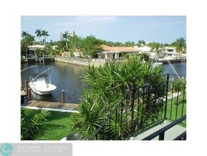 301 E McNab Rd-Unit -201 in Pompano Beach, FL - Building Photo - Building Photo