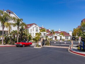 775 Harbor Cliff Way in Oceanside, CA - Building Photo - Building Photo