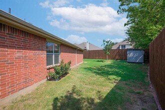 3921 Grizzly Hills Cir in Fort Worth, TX - Building Photo - Building Photo