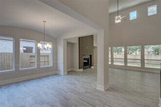 115 Keechie Creek Ct in Conroe, TX - Building Photo - Building Photo