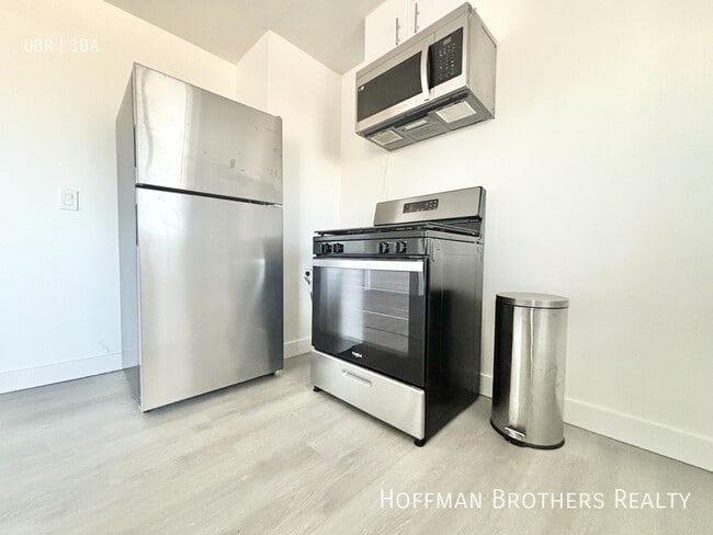 5179 S Western Ave, Unit 201
