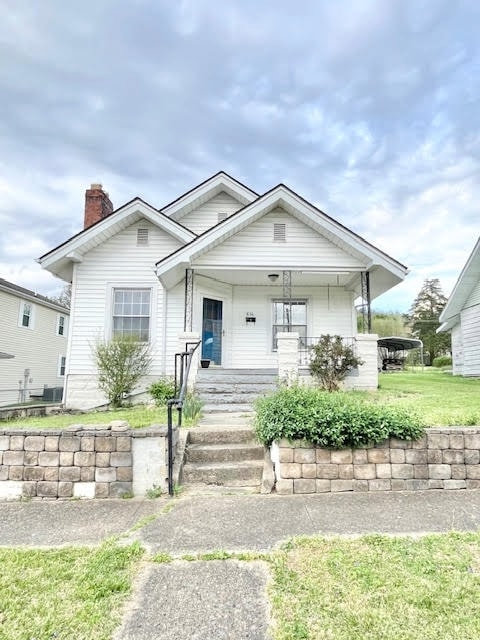 property at 614 Elm St