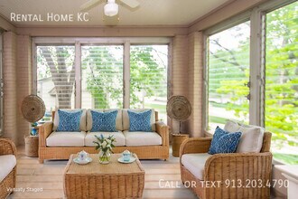8541 High Dr in Leawood, KS - Building Photo - Building Photo