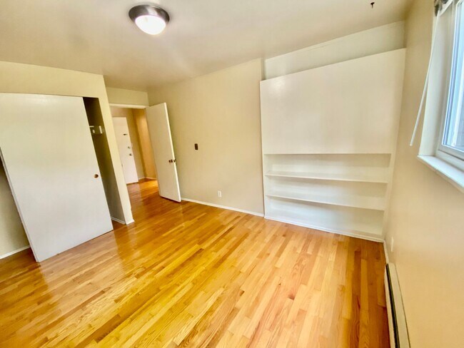 Angeline in Seattle, WA - Building Photo - Building Photo