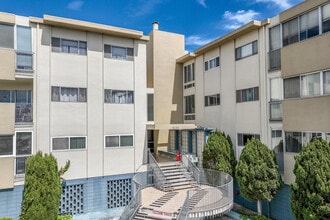 2137 Otis Dr in Alameda, CA - Building Photo - Building Photo