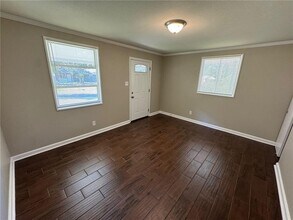 401 Elmwood Dr in Mobile, AL - Building Photo - Building Photo