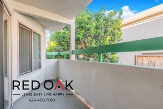 1200 N Olive Dr in West Hollywood, CA - Building Photo - Building Photo