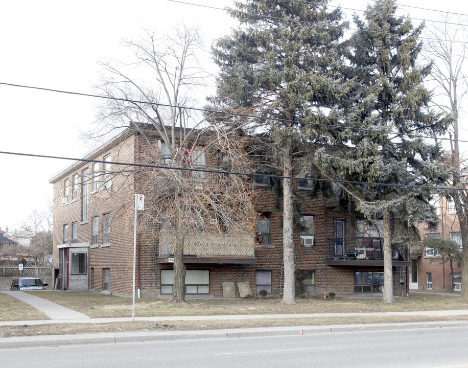 1742 Wilson Ave in Toronto, ON - Building Photo