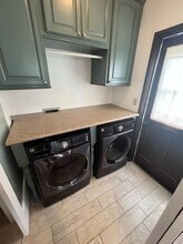 92-1263-1263 Hauone St in Kapolei, HI - Building Photo - Building Photo