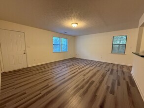 1030 Nash Ct in Bogart, GA - Building Photo - Building Photo