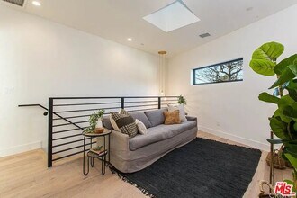 11013 Exposition Blvd in Los Angeles, CA - Building Photo - Building Photo