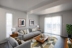 Villa Esperanza in Albuquerque, NM - Building Photo