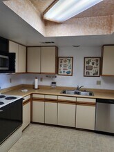 801 Country Club Dr SE in Rio Rancho, NM - Foto de edificio - Building Photo