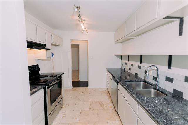 6646 E Lovers Ln in Dallas, TX - Building Photo - Building Photo