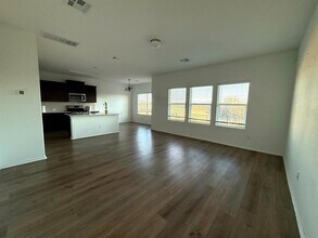 8109 Copper Prairie Bend in Lago Vista, TX - Building Photo - Building Photo