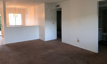 4036 Shadow Crest Rd in Kingman, AZ - Building Photo - Building Photo