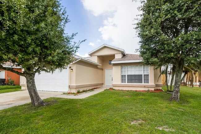 105 Rock Springs Ct in Kissimmee, FL - Foto de edificio - Building Photo