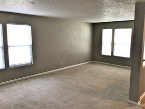10761 Parker Dr in Indianapolis, IN - Building Photo - Building Photo